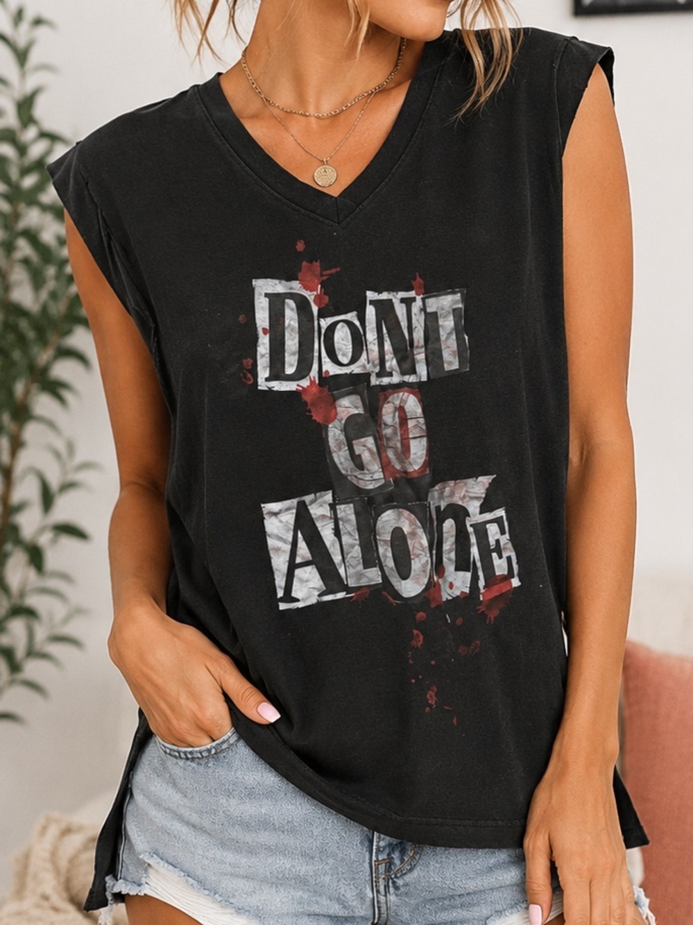 Beetle juice V-Neck Black Graphic Tank Top with Distressed Print SIZE SMALL